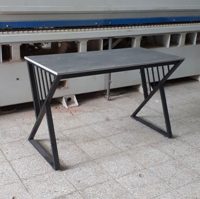  میز پایه فلزی مدل لوزی