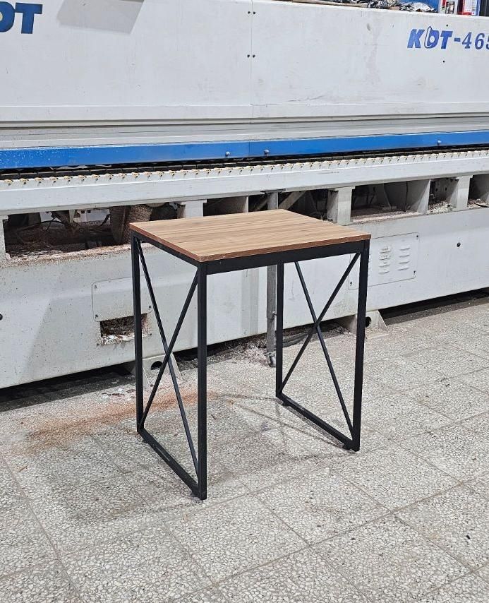 میز پایه فلزی مدل M2020