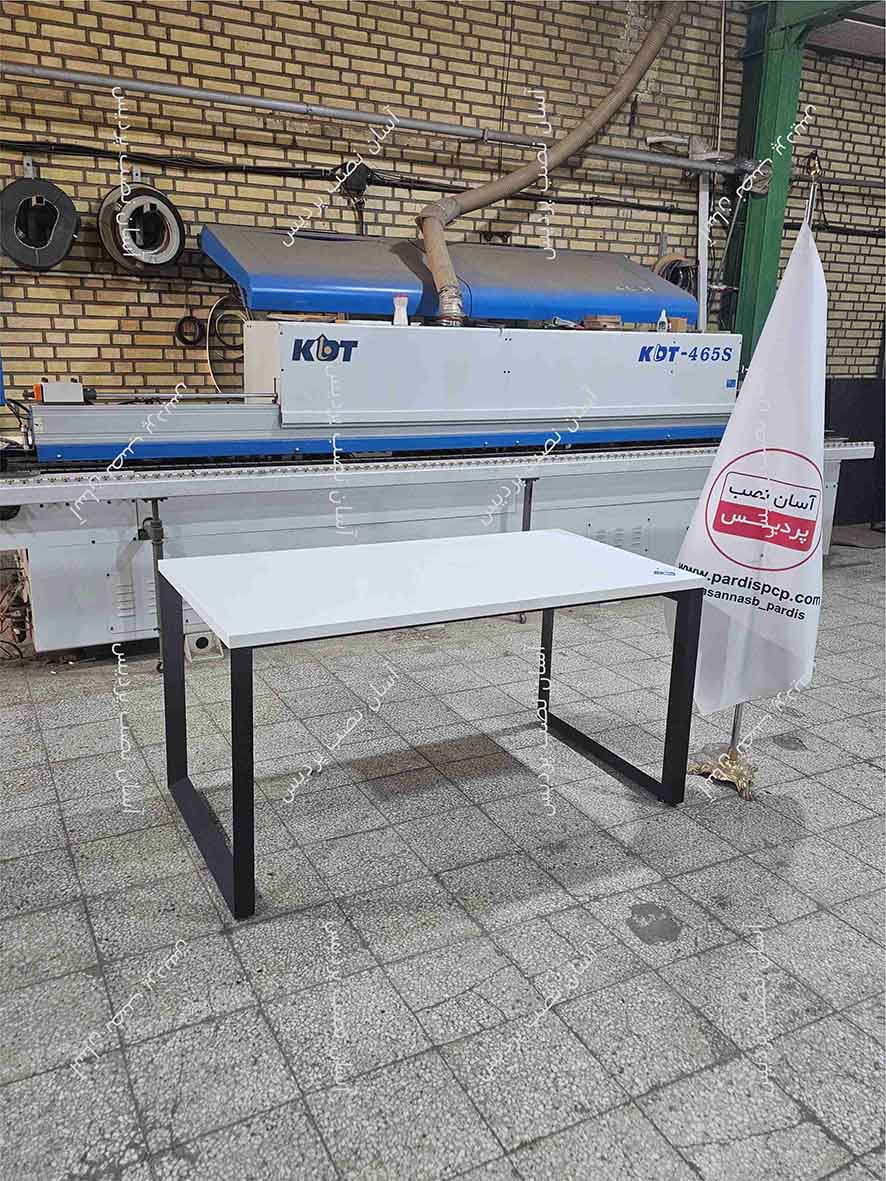 میز پایه فلزی مدل : پروفیل مثلثی